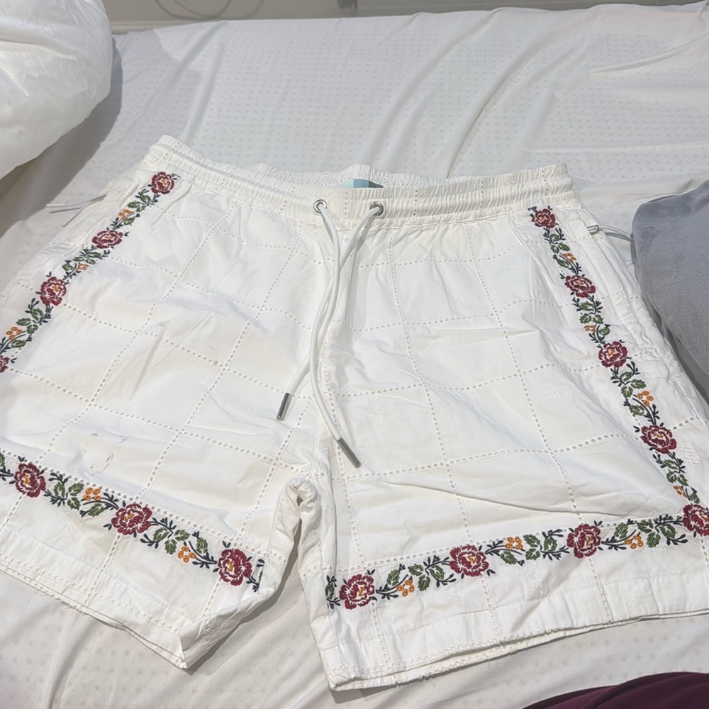 Men’s kith shorts